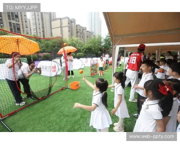 华奥星空承办快乐垒球进社区活动 多地将继续推广 华奥星空承办快乐垒球进社区活动 多地将继续推广